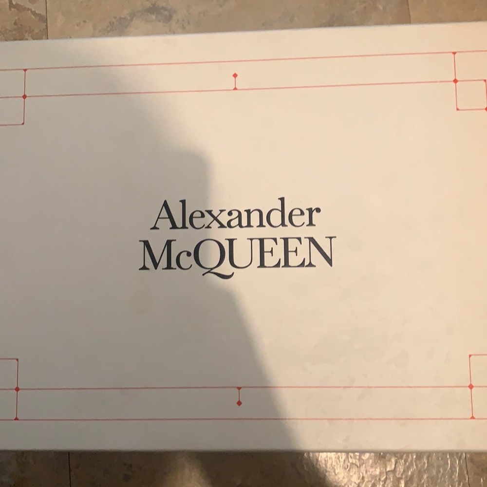 Alexander McQUEEN
